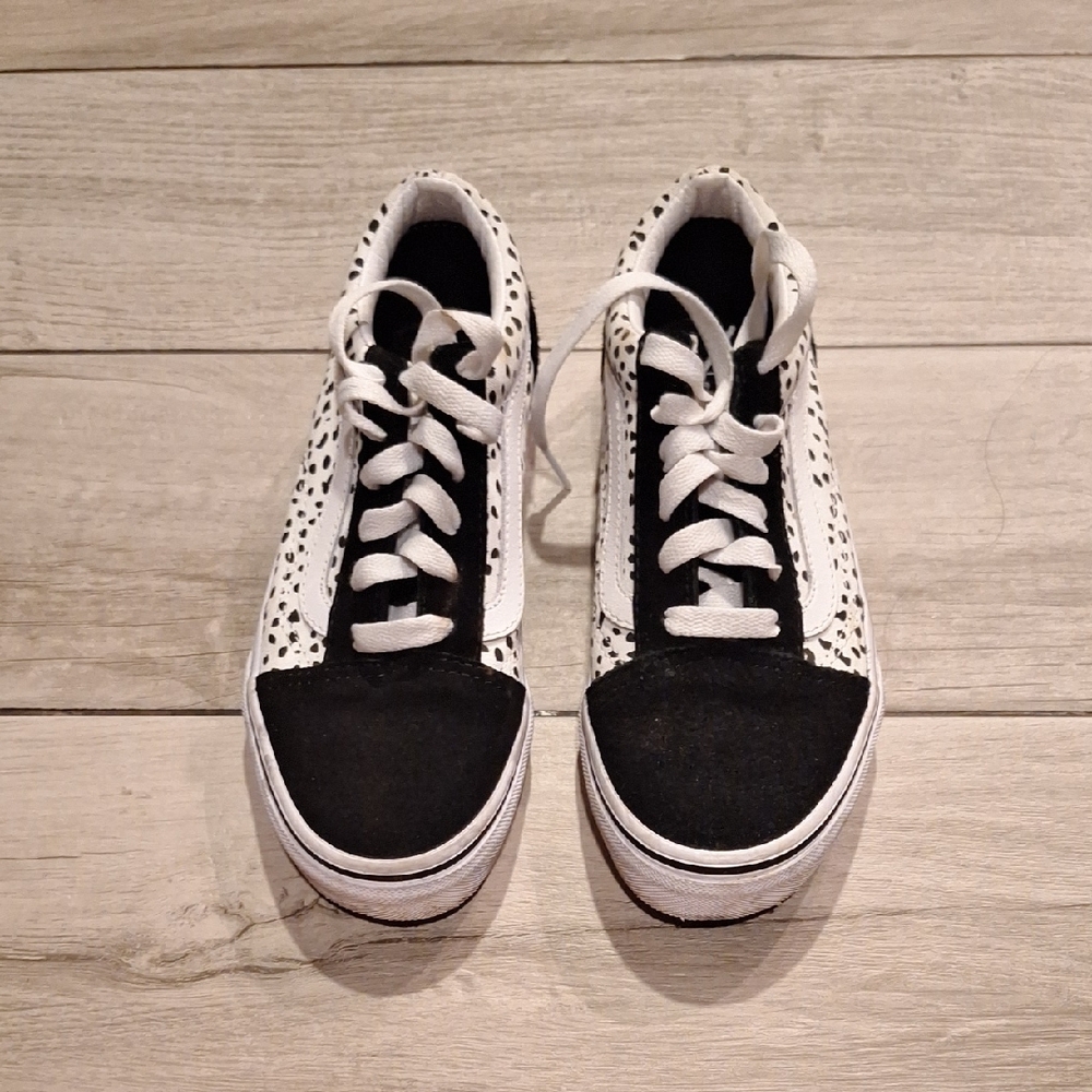 🐣Vans Girls Black and White Polka Dot Sneakers🐠🍬🍿🍕🐬